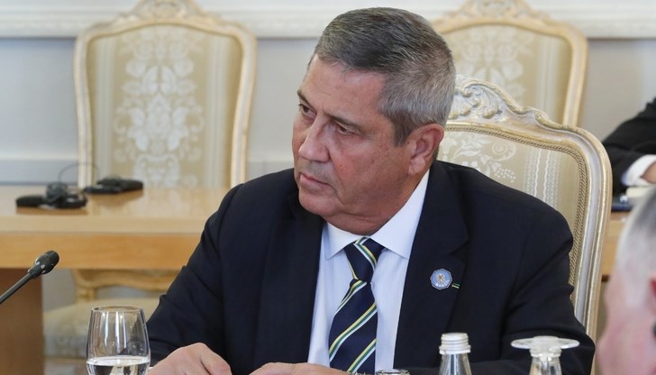 Бившият министър на отбраната е обвинен в организиране на опит за отмяна на изборните резултати Бившият министър на отбраната е обвинен в организиране на опит за отмяна на изборните резултати