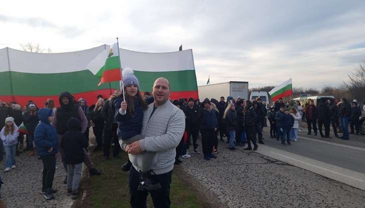 Протестиращите скандираха „Искаме вода!“