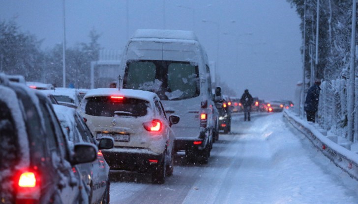Гражданска защита обяви следващите два дни за критични Гражданска защита обяви следващите два дни за критични