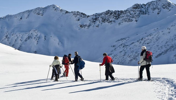 Драматичен инцидент по време на обучение за лавинна безопасност в Швейцария Драматичен инцидент по време на обучение за лавинна безопасност в Швейцария