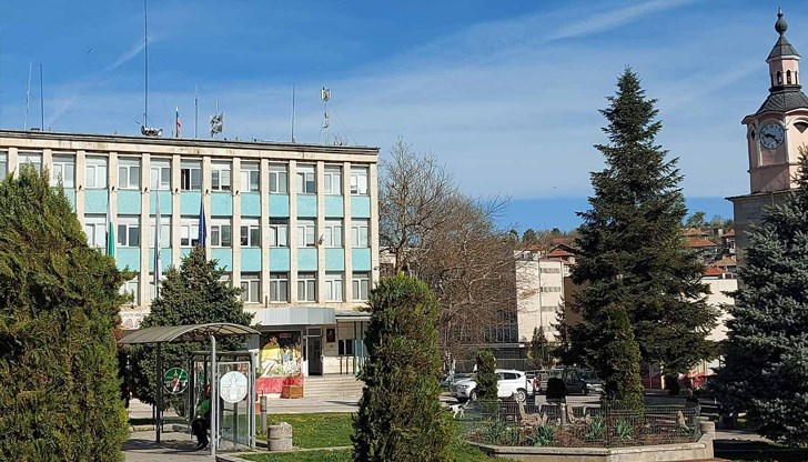 Проектът предвижда преустройство на филиал "Първи юни" в общежитие за ученици Проектът предвижда преустройство на филиал "Първи юни" в общежитие за ученици