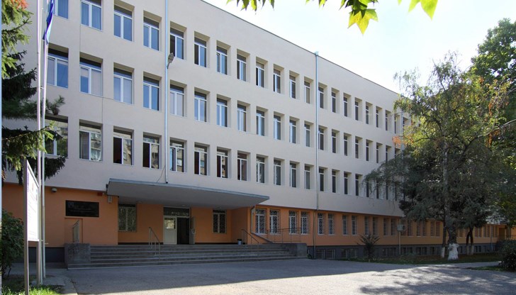 Общата стойност на проекта е 120 000 лева, като 30% от сумата ще бъде поета от учебното заведение Общата стойност на проекта е 120 000 лева, като 30% от сумата ще бъде поета от учебното заведение