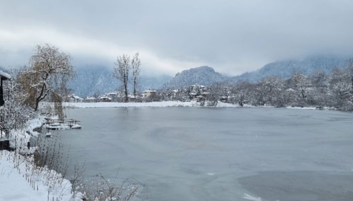 Зимната приказка в Родопите продължава