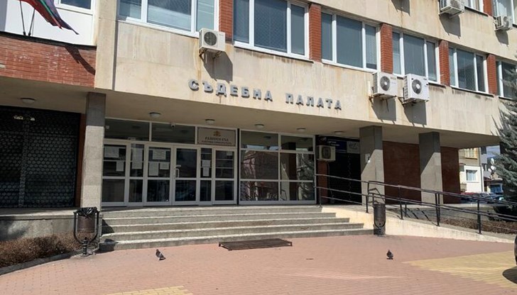 Съдът определя деянията като изключително цинични и дръзки Съдът определя деянията като изключително цинични и дръзки