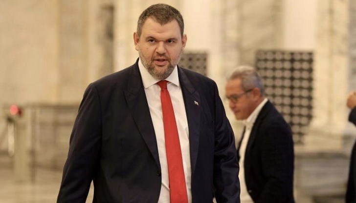 Делян Пеевски обяви война на "соросоидната хидра" Делян Пеевски обяви война на "соросоидната хидра"