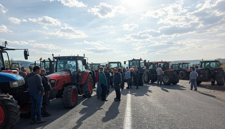 Високите производствени разходи изкараха трактори на пътя Високите производствени разходи изкараха трактори на пътя
