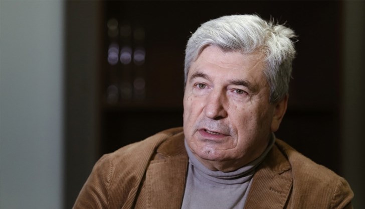 Изглежда фокусът на новото правителство е поставен върху задоволяване на личните и груповите интереси, вместо върху общественото благо, коментира Иван Бакалов Изглежда фокусът на новото правителство е поставен върху задоволяване на личните и груповите интереси, вместо върху общественото благо, коментира Иван Бакалов