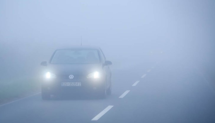 От АПИ информират, че пътните настилки са предимно мокри, с възможност за заледяване От АПИ информират, че пътните настилки са предимно мокри, с възможност за заледяване