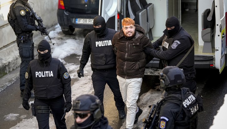 Беглецът от френски затвор Мохамед Амра е искал да си направи пластични операции в Букурещ Беглецът от френски затвор Мохамед Амра е искал да си направи пластични операции в Букурещ