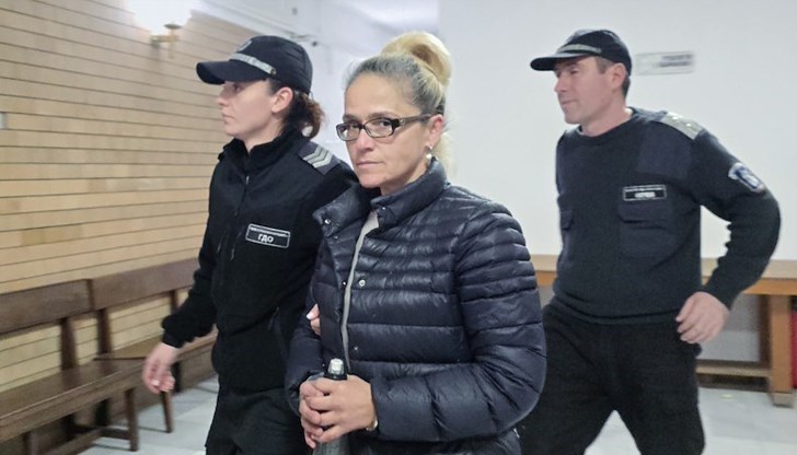 Два окръжни съда отказват да разгледат молбата на осъдената за подкуп кметица Два окръжни съда отказват да разгледат молбата на осъдената за подкуп кметица