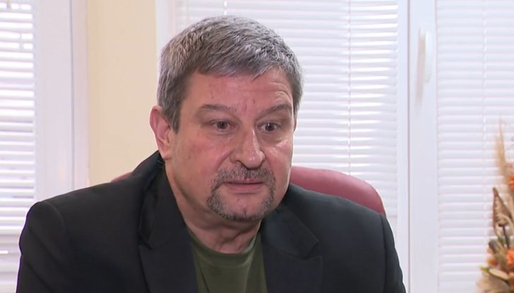 Юлиян Петров: Образователната система се нуждае от спешни реформи Юлиян Петров: Образователната система се нуждае от спешни реформи