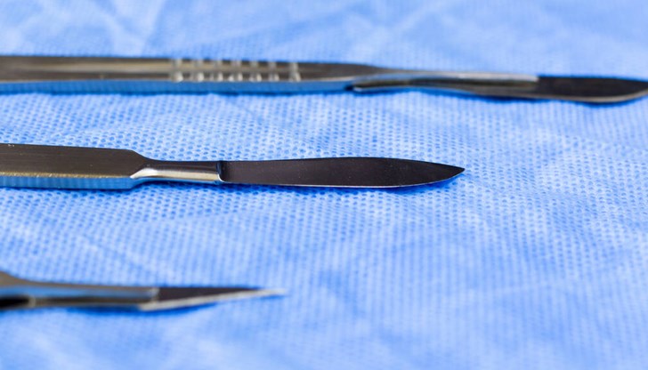 Уникална за България 11-часова операция се проведе с помощта на роботизираната система „Да Винчи“ Уникална за България 11-часова операция се проведе с помощта на роботизираната система „Да Винчи“