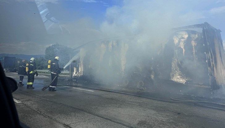 Шофьорът е със 60% изгаряния от втора към трета степен Шофьорът е със 60% изгаряния от втора към трета степен