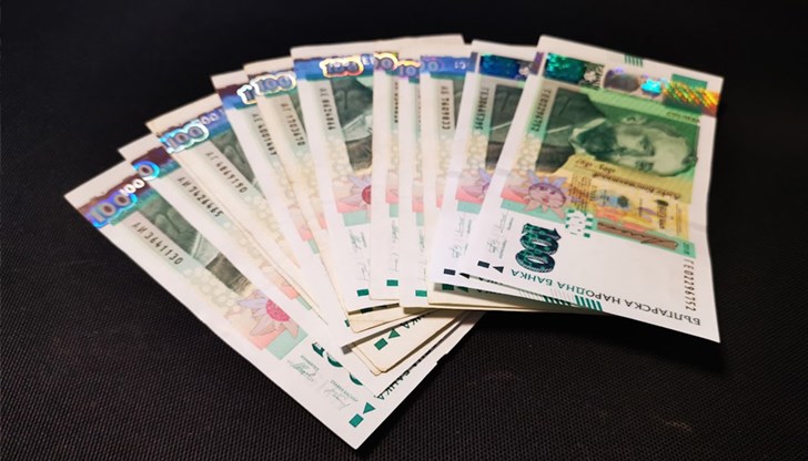 Българите вече консумират повече плодове и по-малко тестени изделия Българите вече консумират повече плодове и по-малко тестени изделия