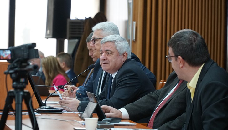 Утре решават и за срока на изпълнение на довършителните дейности на Летище Русе Утре решават и за срока на изпълнение на довършителните дейности на Летище Русе