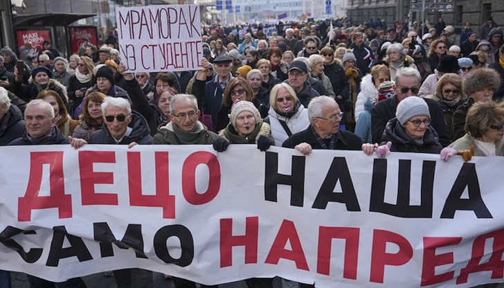 Широка обществена подкрепа за студентските демонстрации в Белград Широка обществена подкрепа за студентските демонстрации в Белград