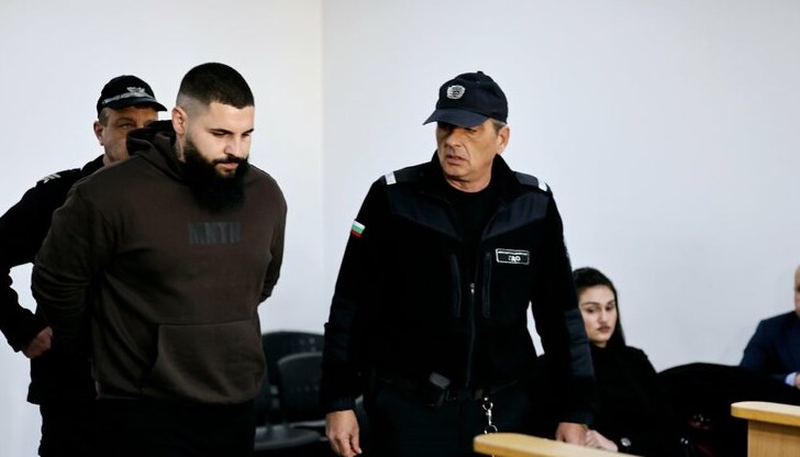 Обвиняемият по делото "Дебора" твърди, че му е отнето правото на справедлив процес Обвиняемият по делото "Дебора" твърди, че му е отнето правото на справедлив процес