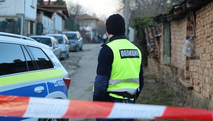 Майката е задържана, властите разследват кървавата драма Майката е задържана, властите разследват кървавата драма