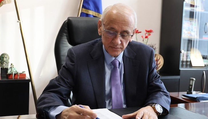 Заповедта на здравния министър влиза в сила от 21 февруари Заповедта на здравния министър влиза в сила от 21 февруари