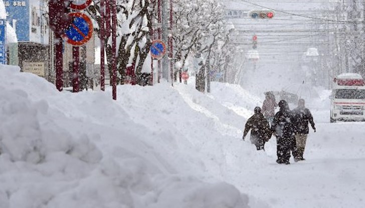 Снежен капан в Япония, минус 20 градуса вледениха страната Снежен капан в Япония, минус 20 градуса вледениха страната