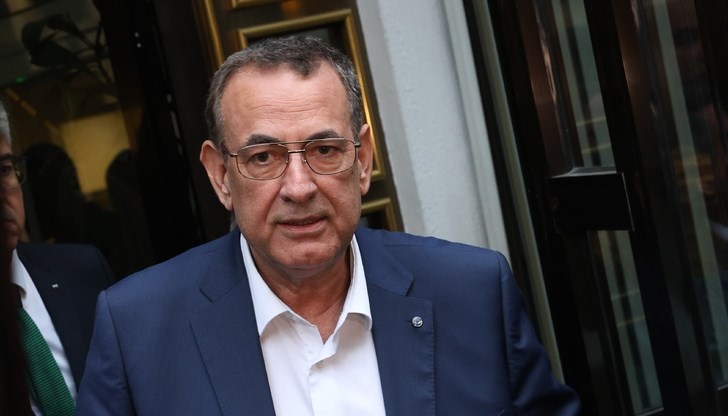 Джевдет Чакъров: Костадин Ангелов трябва да напусне коалиционния съвет Джевдет Чакъров: Костадин Ангелов трябва да напусне коалиционния съвет