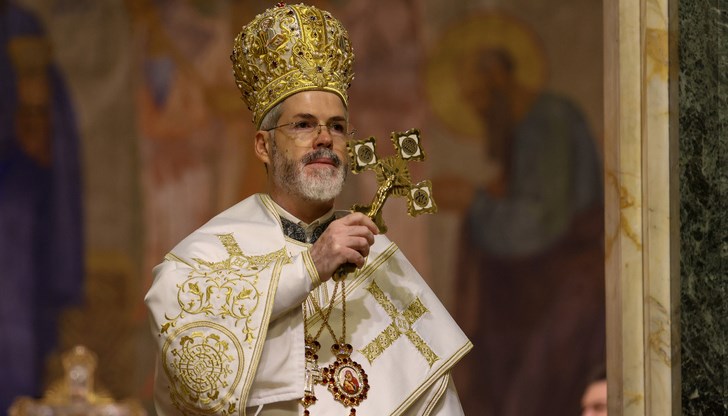 Българската държава е отпуснала 3 300 000 лева за храма, а родолюбиви българи - още 1 500 000 лева Българската държава е отпуснала 3 300 000 лева за храма, а родолюбиви българи - още 1 500 000 лева