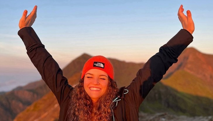 Мария Ефтимова е паднала от 20 метра височина пред очите на своя партньор и приятели Мария Ефтимова е паднала от 20 метра височина пред очите на своя партньор и приятели