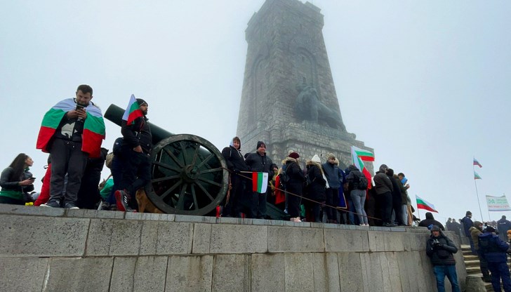 Движението ще бъде спряно от вечерта на 2 март до края на празника Движението ще бъде спряно от вечерта на 2 март до края на празника