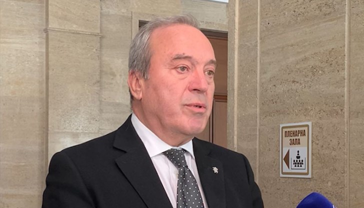 Виктор Папазов: Българският суверенитет не струва 80 милиона лева Виктор Папазов: Българският суверенитет не струва 80 милиона лева