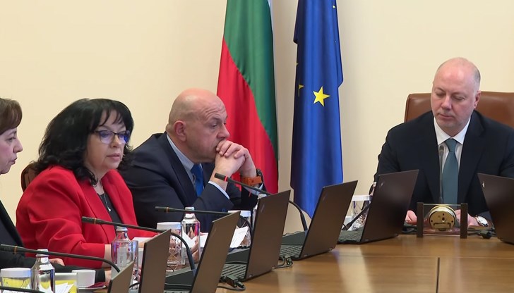 България покрива и последния критерий за еврозоната, заяви финансовият министър България покрива и последния критерий за еврозоната, заяви финансовият министър