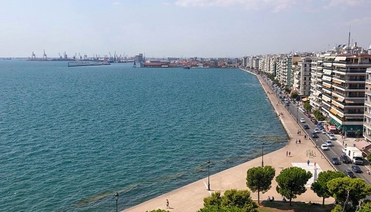 Забраната ще важи в участъка между улица "Венизелу" и Бялата кула Забраната ще важи в участъка между улица "Венизелу" и Бялата кула