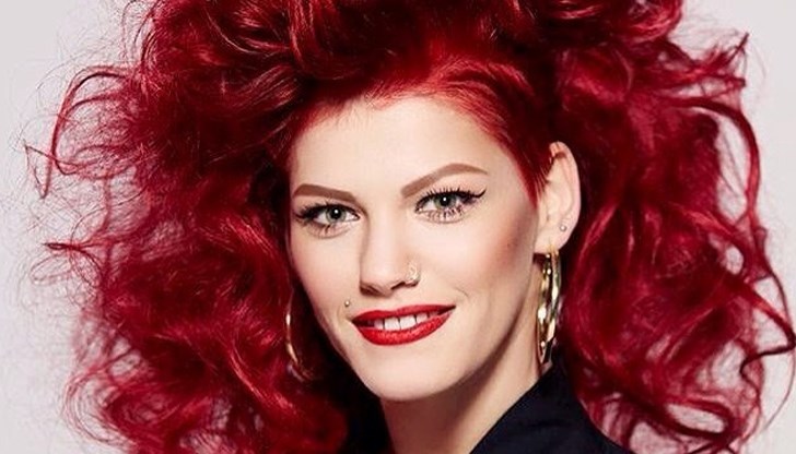 Певицата нападнала и ухапала полицай в столицата Певицата нападнала и ухапала полицай в столицата