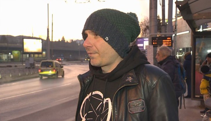 Шофьорът отказал на спре на спирка в София Шофьорът отказал на спре на спирка в София