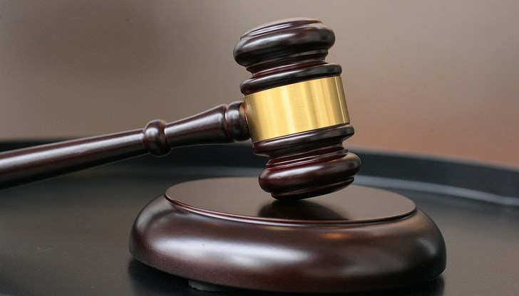 Мъжът прибрал 6500 лева за фалшиви ангажименти на фолк изпълнители Мъжът прибрал 6500 лева за фалшиви ангажименти на фолк изпълнители