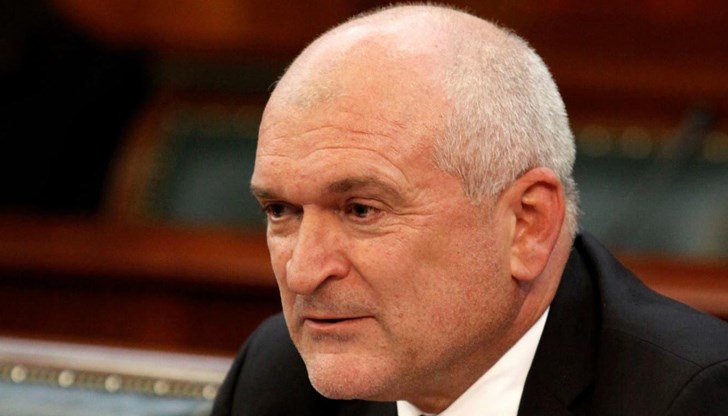 Тези инсинуации със сигурност не са в интерес на никого, коментира бившият служебен премиер Тези инсинуации със сигурност не са в интерес на никого, коментира бившият служебен премиер