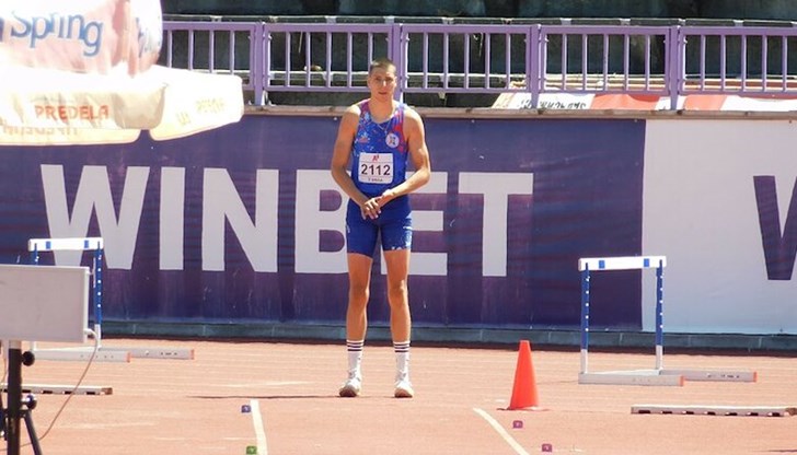 Божидар Саръбоюков спечели сребърен медал с личен рекорд на турнир във Франция Божидар Саръбоюков спечели сребърен медал с личен рекорд на турнир във Франция