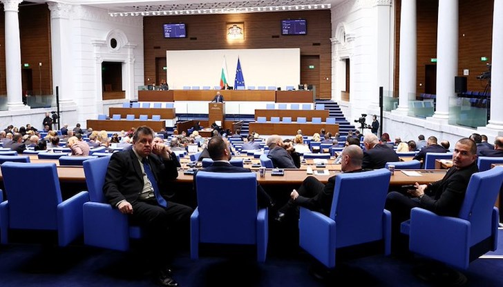 Декларацията настоява за дипломатическо решение на конфликта Декларацията настоява за дипломатическо решение на конфликта