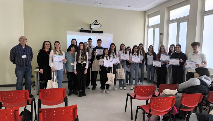 Церемонията се проведе на историческата дата 10 март, когато се почита паметта на жертвите от Холокоста Церемонията се проведе на историческата дата 10 март, когато се почита паметта на жертвите от Холокоста