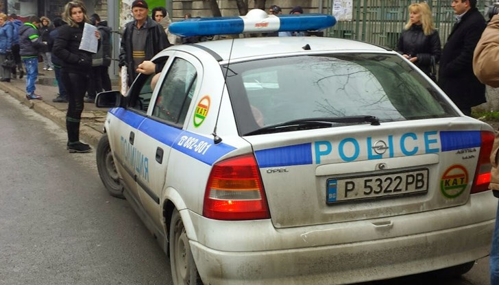 Произшествието станало при завиване за паркинг на улица "Св. Св. Кирил и Методий" Произшествието станало при завиване за паркинг на улица "Св. Св. Кирил и Методий"