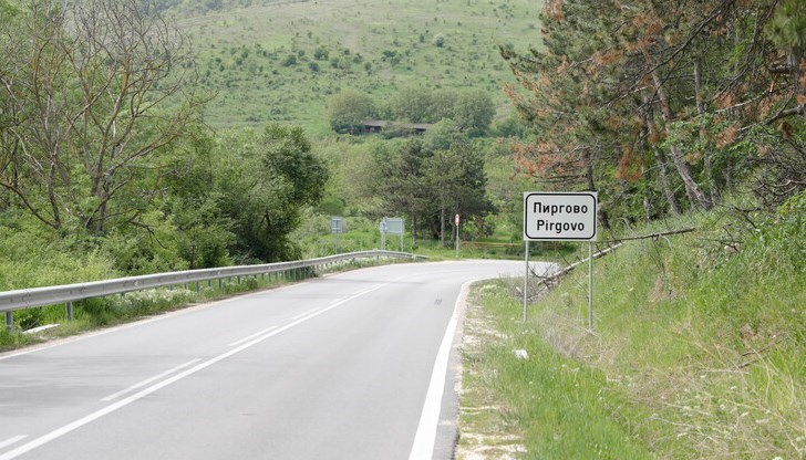 Съдът прие, че заканите "Ще те убия", "Ще те заколя" и "Ще те обеся" са породили основателен страх за осъществяването им Съдът прие, че заканите "Ще те убия", "Ще те заколя" и "Ще те обеся" са породили основателен страх за осъществяването им