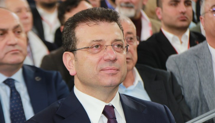 Основният опонент на Реджеп Ердоган нарече случващото се "екзекуция без съд" Основният опонент на Реджеп Ердоган нарече случващото се "екзекуция без съд"