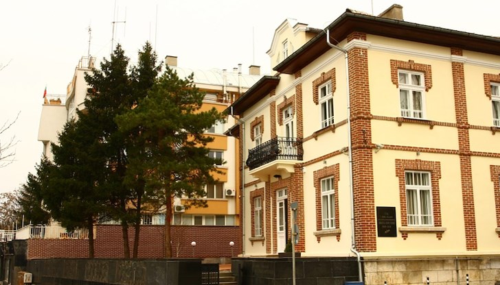 Русе отбелязва тържествено паметта на Баба Тонка Русе отбелязва тържествено паметта на Баба Тонка