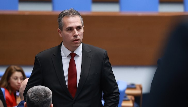 Законопроектът цели насърчаване на гражданите да използват екологично чисти превозни средства Законопроектът цели насърчаване на гражданите да използват екологично чисти превозни средства