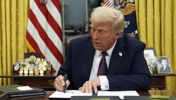 Директивата на Тръмп е част от мерките за ограничаване на имиграцията Директивата на Тръмп е част от мерките за ограничаване на имиграцията