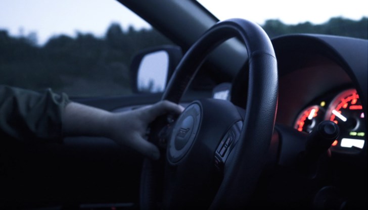 Шофьорът отрекъл нарушението, но свидетелските показания го уличили Шофьорът отрекъл нарушението, но свидетелските показания го уличили