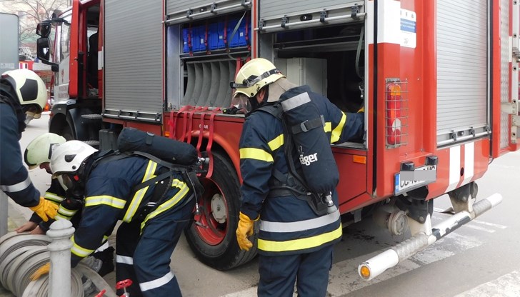 Лъжлив сигнал разходи екип на пожарната до блок 307 в квартал „Чародейка“ Лъжлив сигнал разходи екип на пожарната до блок 307 в квартал „Чародейка“