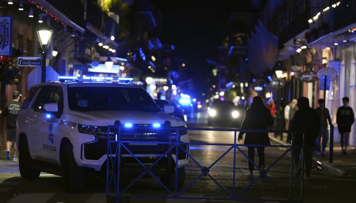 Друг полицай е прострелян и е настанен в болница Друг полицай е прострелян и е настанен в болница