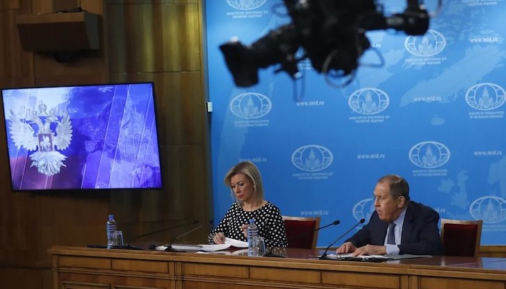 Захарова сравни френския лидер с приказен герой заради изявленията му за ядрен чадър Захарова сравни френския лидер с приказен герой заради изявленията му за ядрен чадър