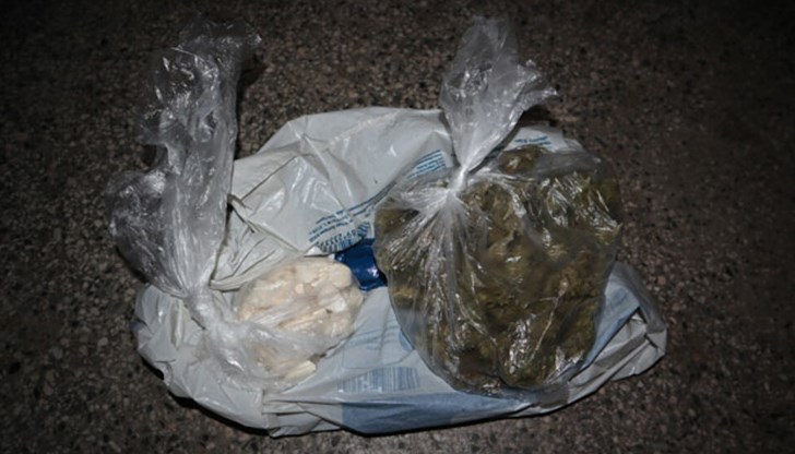 Над 16 грама марихуана са открити в дома на задържания Над 16 грама марихуана са открити в дома на задържания