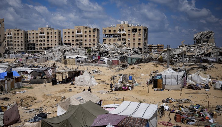 Опустошеният регион разчита основно на генератори и соларни панели за електричество Опустошеният регион разчита основно на генератори и соларни панели за електричество